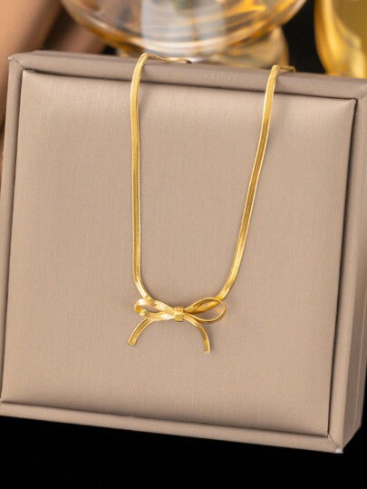 Gold Bow Necklace