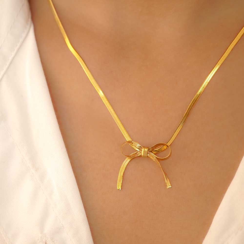 Gold Bow Necklace
