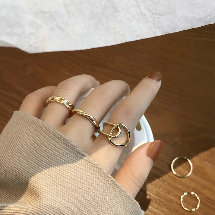 Classy Gold Foil Ring Set of 5