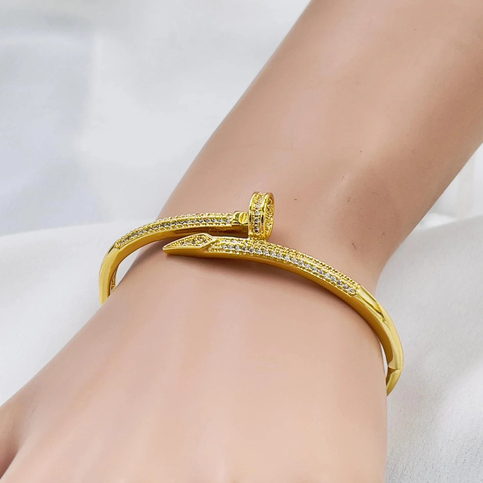 Imp Bracelet (Openable)